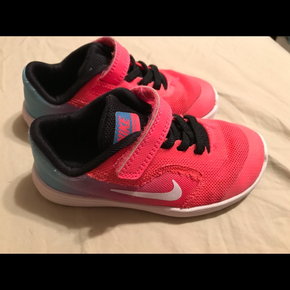 Girls Nike Revolution Sneakers